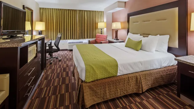 غرفة قياسية بسرير كينج، Best Western Atlantic City Hotel 1/6