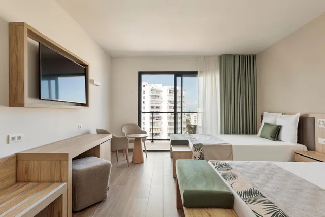 غرفة بسريرين مزدوجين، Best Triton Hotel 2/5