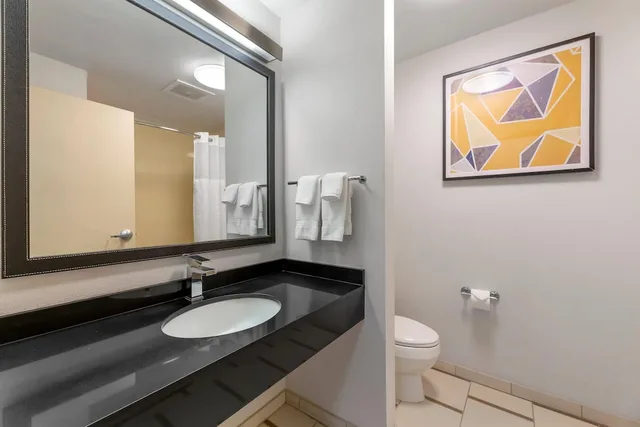 غرفة بسريرين كوين، Comfort Inn and Suites Akron South 5/7