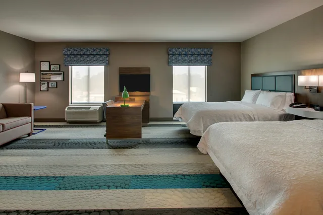 جناح بسريرين كوين لذوي الإعاقة، Hampton Inn And Suites Southport 2/4