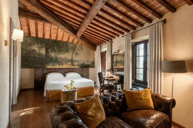 غرفة بريستيج، Castel Monastero 3/3