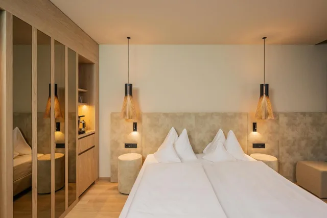 غرفة ديلوكس بسرير مزدوج بشرفة، Hotel Terme Merano 1/7