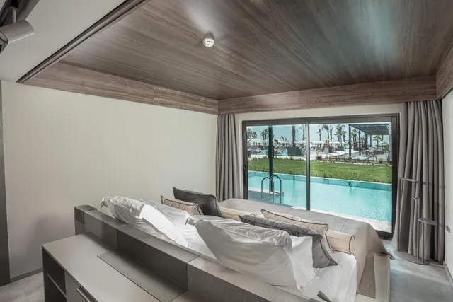 Swim Up, Family Suite, Sea View، Hotel Paloma Finesse Side 3/5