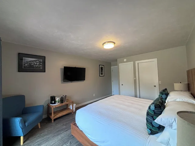 غرفة بسرير كينج بإطلالة على الحديقة، Hidden Valley Inn 3/7