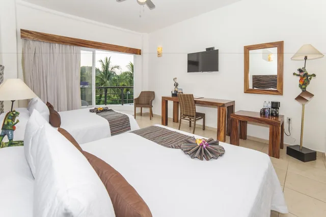 Standard, 2 Double Beds, Mountain View, Quinta Bella Huatulco 2/3