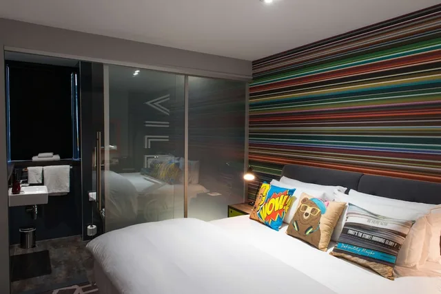 غرفة بسريرين منفصلين، Village Hotel Portsmouth 4/6
