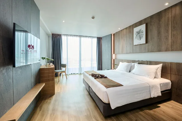 Superior, Xl, TK. Palace Hotel & Convention Bangkok 2/2