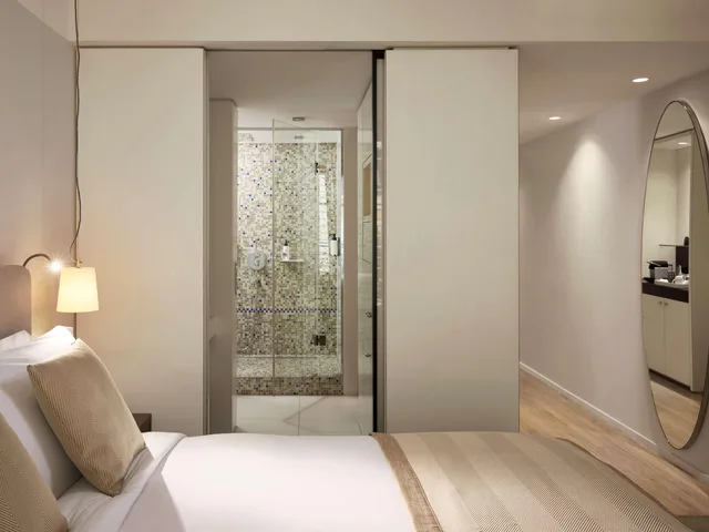 Connecting, Luxury, Family, SOFITEL PARIS ARC DE TRIOMPHE 5/7
