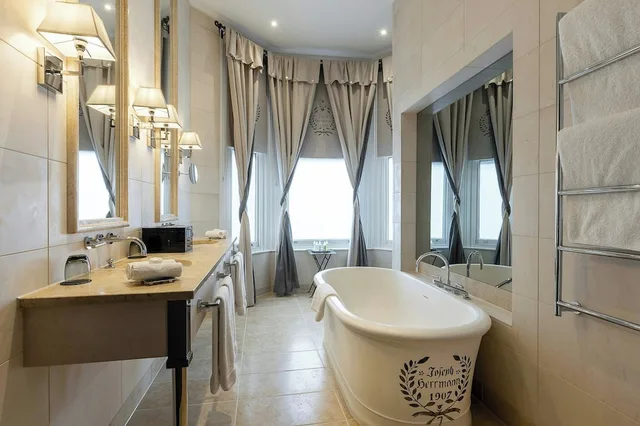 Garden Suite, King Bed، The Franklin London - Starhotels Collezione 8/8