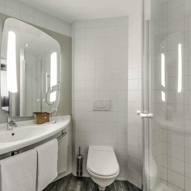 غرفة قياسية بسرير كينج، Ibis Innsbruck 7/8