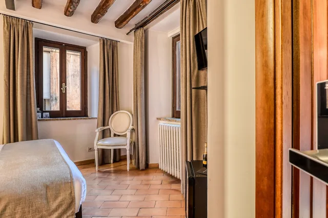 غرفة قياسية مفردة، Luxury Navona 10/12