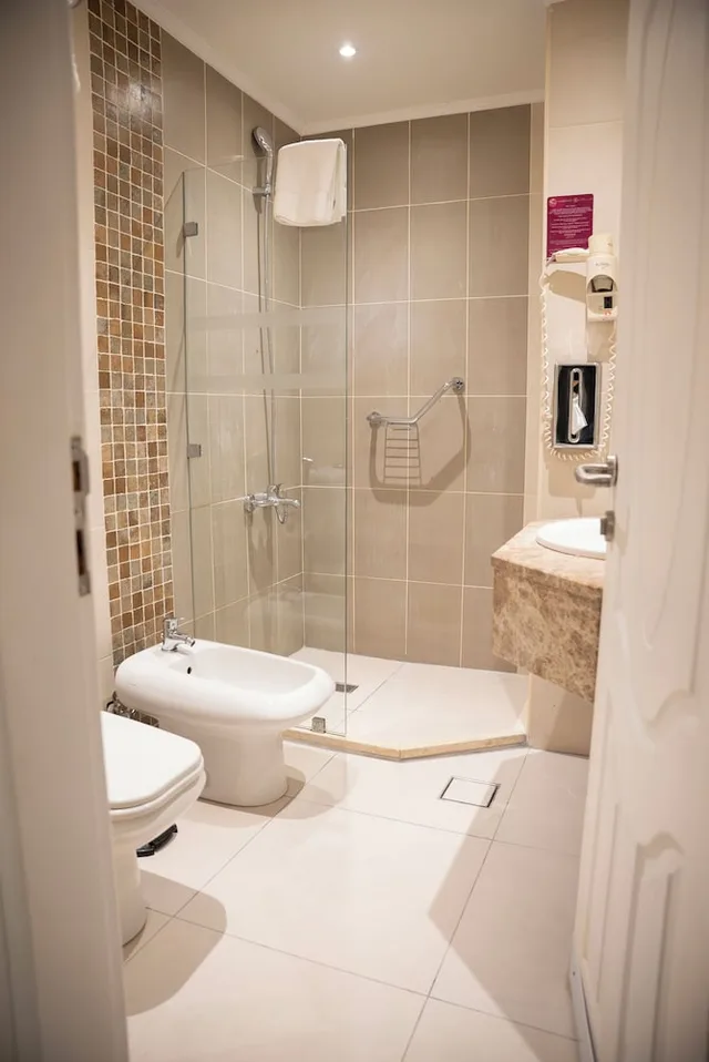 جناح سوبيريور بسرير كينج، Amman West Hotel 2/2