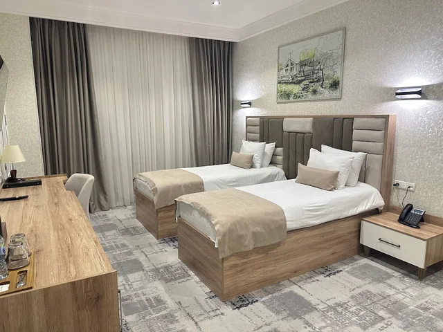 غرفة سوبيريور بسريرين منفصلين، Green Park Hotel 5/8