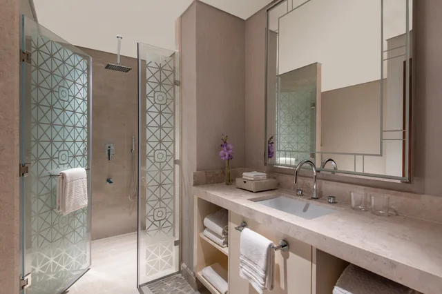 جناح ملكي بإطلالة على البحر بشرفة بـ3 غرف نوم، The St. Regis Marsa Arabia Island, The Pearl Qatar 8/10