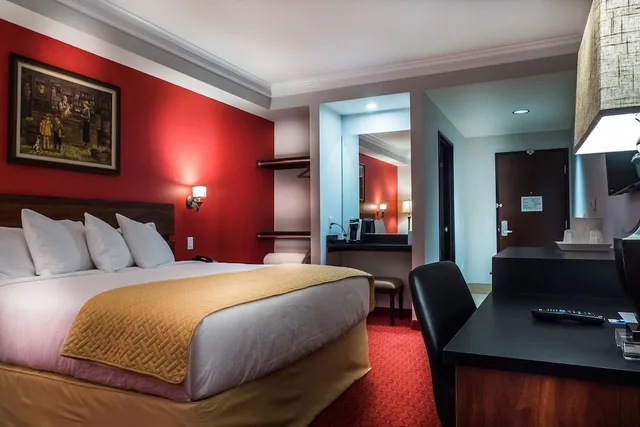 استوديو كلاسيكي بسرير كينج، Skyline Hotel & Casino 2/5