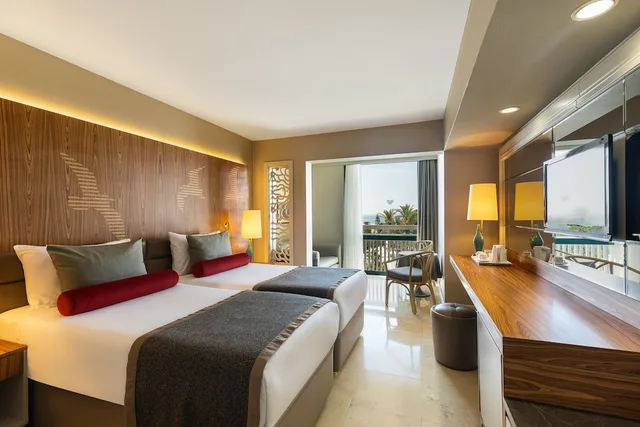 Standard, Double Bed, Sea View, French Balcony، Paloma Perissia 1/2