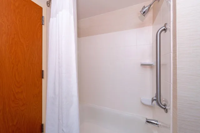 غرفة بسريرين مزدوجين، Fairfield Inn Suites By Marriott Greensboro Wendover 7/8
