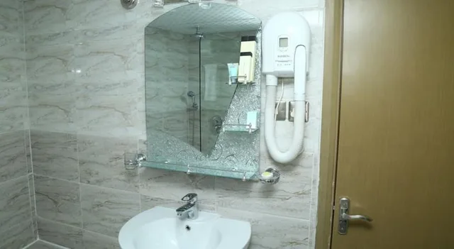 غرفة قياسية بسريرين منفصلين، Sun And Sands Plaza Hotel 5/6