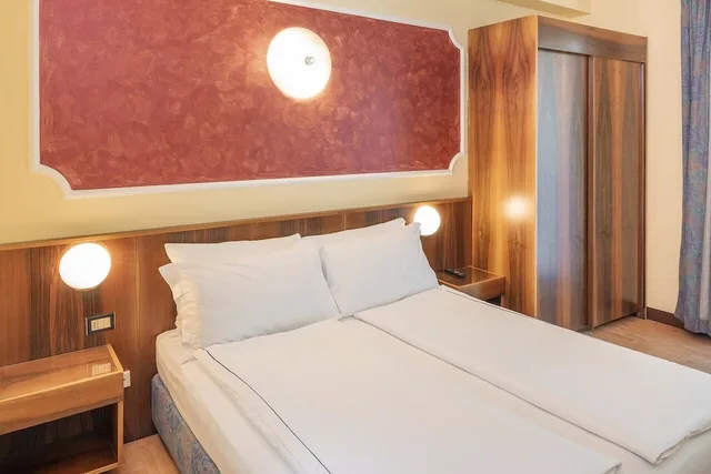 غرفة ثلاثية بثلاثة أسرّة، Park Hotel Jolanda 2/10