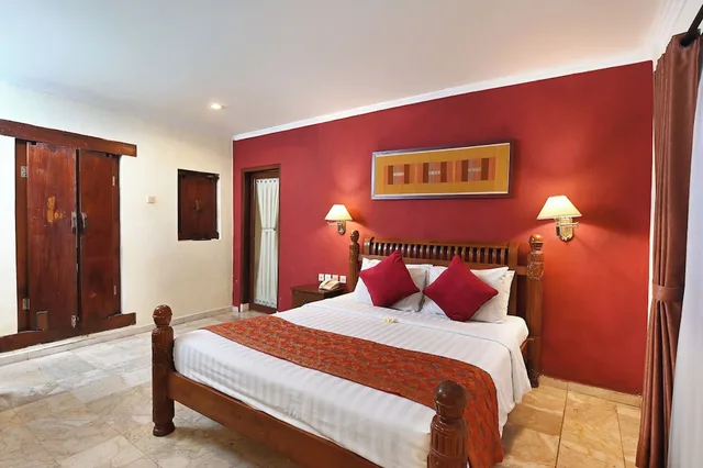 2 Bedrooms, Downstairs, Family, Villa, 1 Double and 1 Single Bed، Puri Dewa Bharata Hotel and Villas 4/10