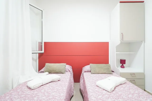 جناح ديلوكس بسرير كوين وسريرين فرديين، Residence La Pineta - Campsite 4/10