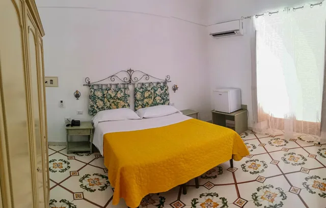 غرفة سوبيريور ثلاثية بإطلالة على البحر، Dimora Fornillo Hotel 3/10