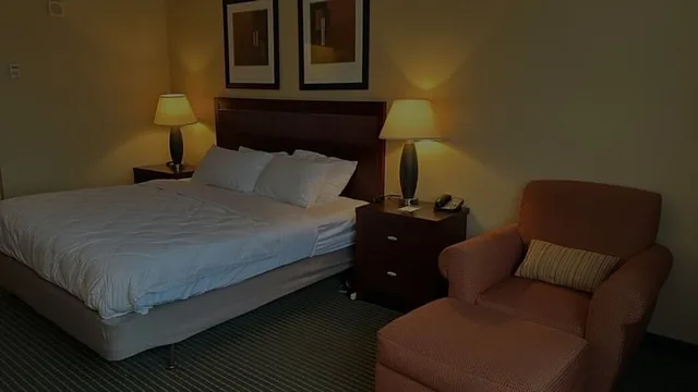 غرفة قياسية بسرير كينج، Quality Inn West Lafayette - University Area 3/7