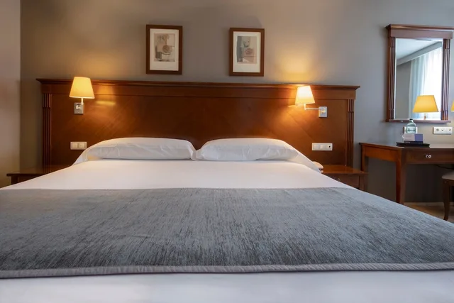 غرفة سوبيريور بسرير كوين، Hesperia Andorra 3/10