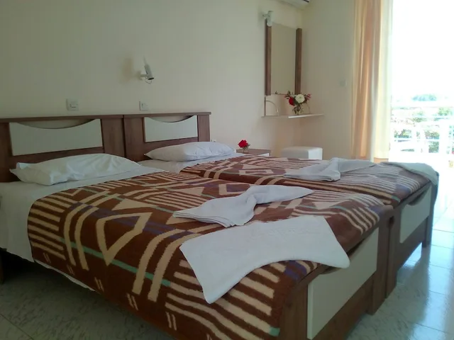 Studio, Twin Beds, Leonidas Hotel & Studios 3/9