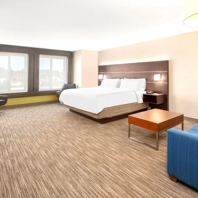 جناح تنفيذي، Holiday Inn Express Hotel Suites A Marysville 1/4