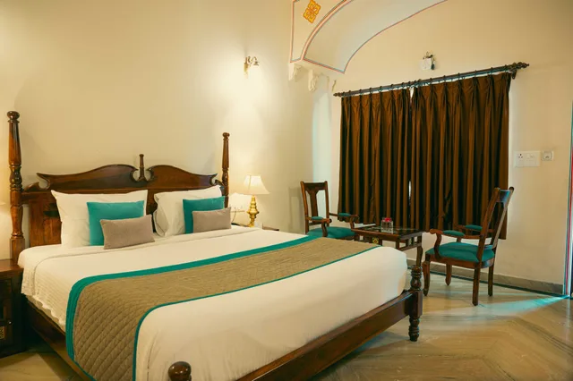 غرفة ديلوكس بسرير مزدوج، Abhyaran Resort and Spa Ranthambore 1/3