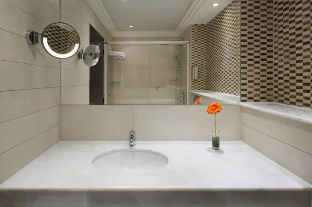 جناح جونيور، فندق كراون بلازا جدة(Crowne Plaza Jeddah) 1/1