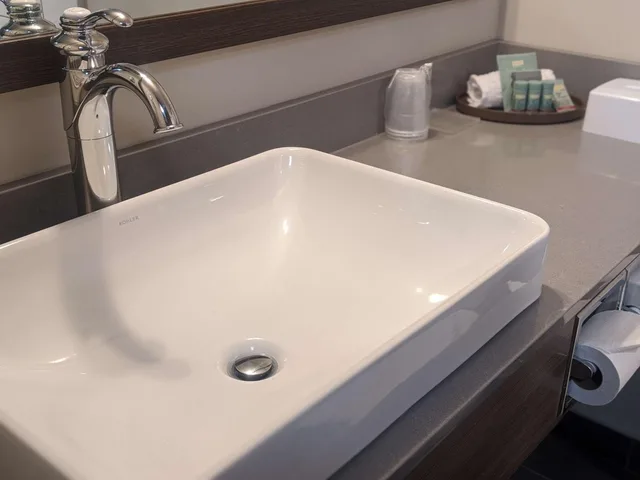 Suite, Queen Bed, Sofa, Best Western Gold Rush Inn 5/7