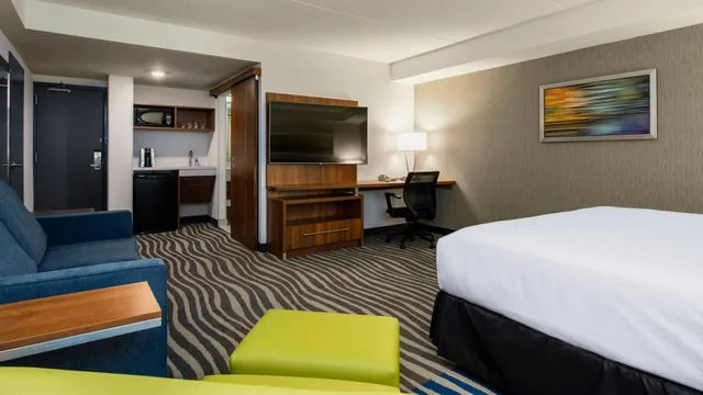 جناح بسرير كينج، Birchwood Inn, BW Premier Collection 2/4