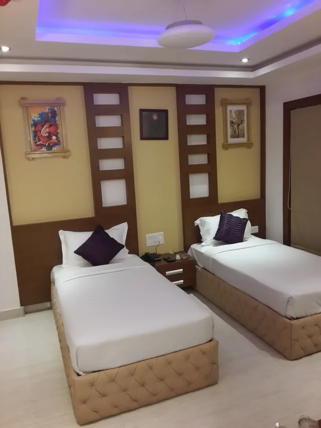 غرفة تنفيذية بسريرين مزدوجين بغرفة نوم واحدة، Icon Suites By Bhagini 8/9
