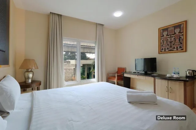 Deluxe, Oyo 128 Mutiara Suites 2/6