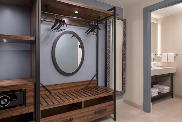Pines, Suite, King Bed، Hyatt Regency Lost Pines 2/2