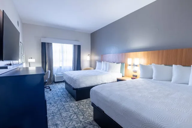 Room, 2 Queen Beds, Accessible, Country Inn & Suites by Radisson, St. Petersburg - Clearwater, FL 1/6