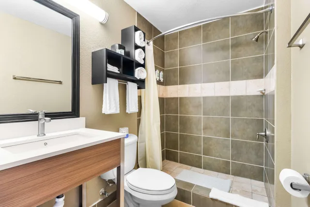 غرفة قياسية بسرير كينج، Best Western California City Inn & Suites 4/5