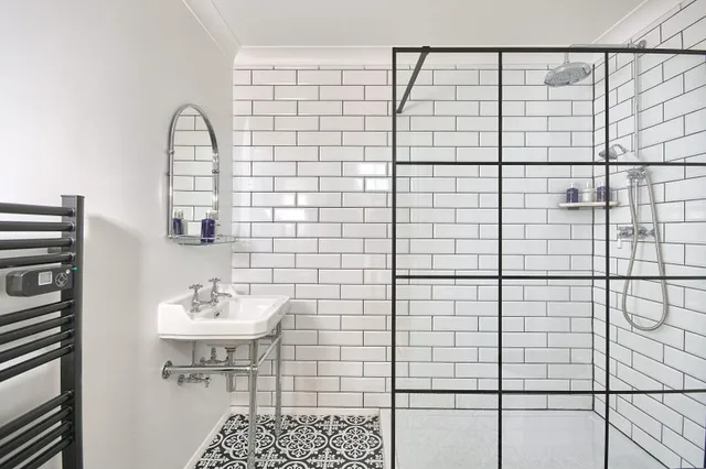 غرفة بريميوم بسرير كينج، The Knoll House 7/7