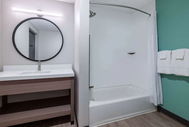جناح بسريرين كوين، ECHO Suites Extended Stay by Wyndham Johnson City Medical CR 8/8