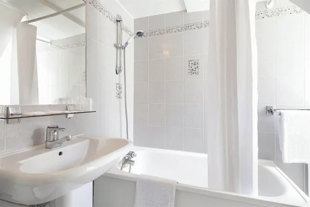 غرفة سوبيريور بسرير مزدوج، HOTEL SAINT-ROCH 3/4
