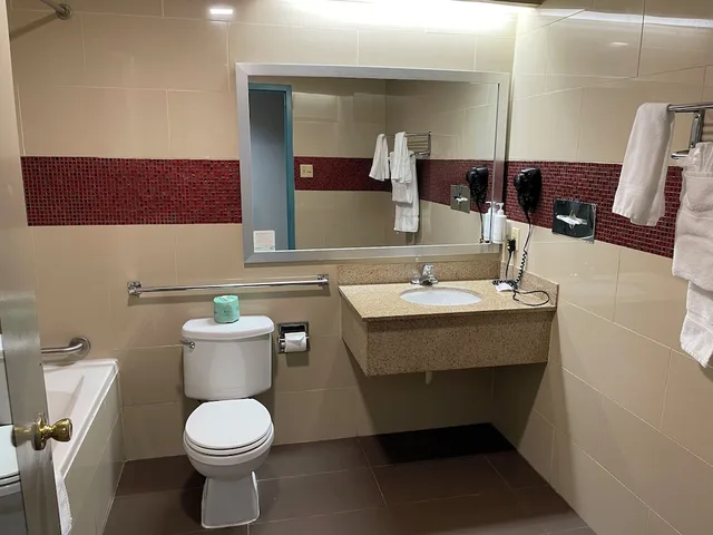 غرفة بسرير كينج للمدخنين لذوي الإعاقة، Days Inn by Wyndham Jersey City / NYC Area 10/10