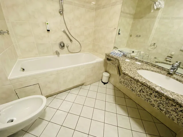 Room, Double Bed, Centro Hotel Kaiserhof Deluxe 10/10