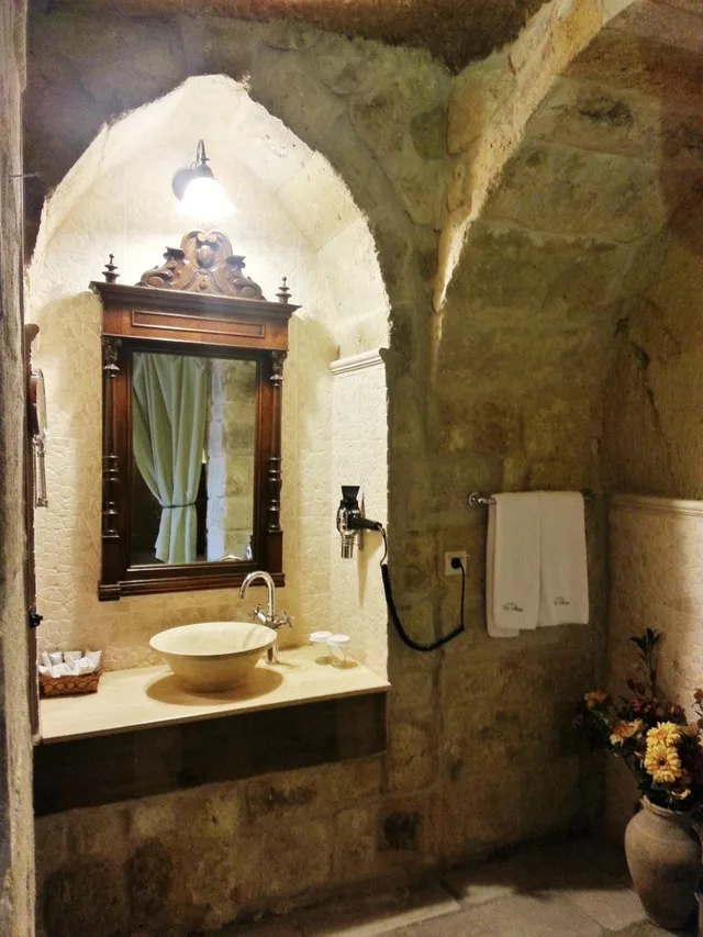 Cave, Suite, King Bed، Dere Suites 2/4
