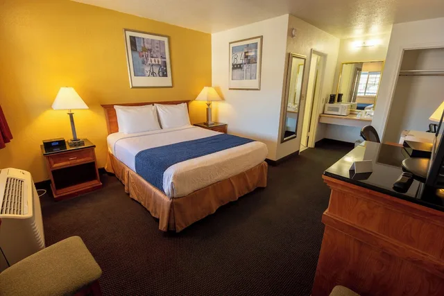غرفة بسرير كوين، Travelodge By Wyndham Pendleton OR 4/10