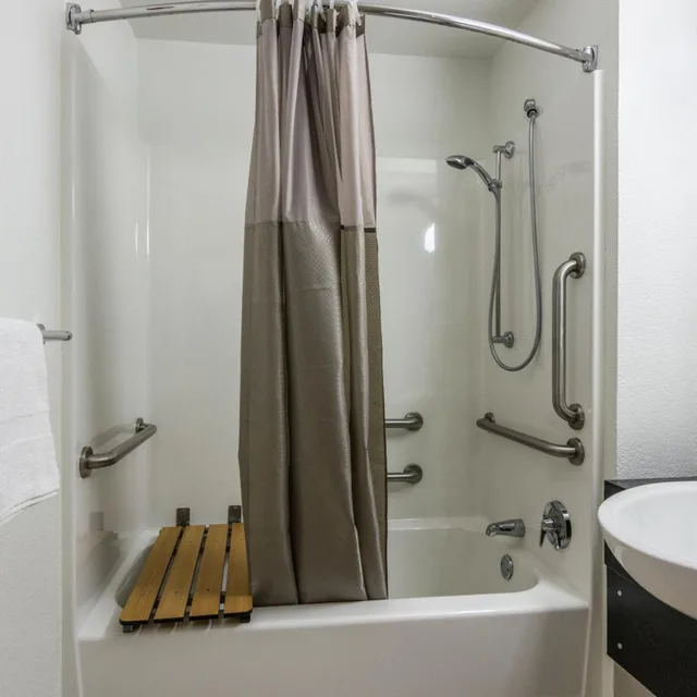 1 Full Bed - ADA/RI Shower/Micfridge, NS, Motel6 Longview, TX 9/10