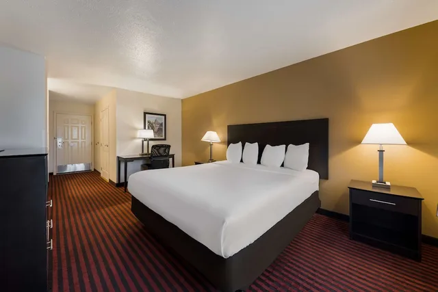 غرفة قياسية بسرير كينج لذوي الإعاقة، Best Western Salinas Valley Inn & Suites 3/6