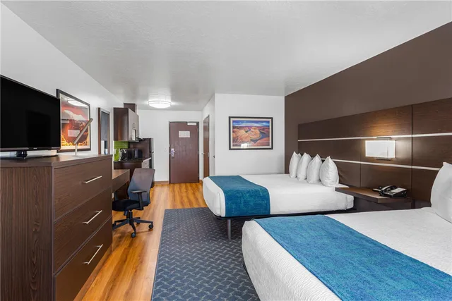غرفة بسريرين كوين يُسمح فيها بالحيوانات الأليفة، Best Western Duchesne Inn 5/9