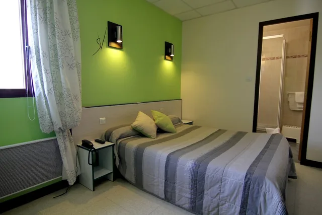 غرفة بسرير مزدوج، HOTEL LE SAINT VINCENT 1/5